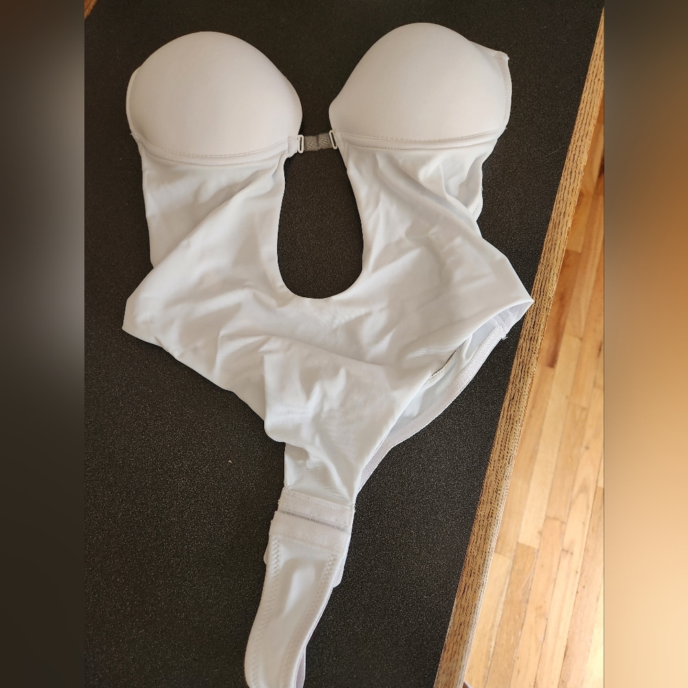 Shapeology backless shape wear bra